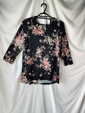 Women's Black Floral Keyhole Tunic with Pink Accents